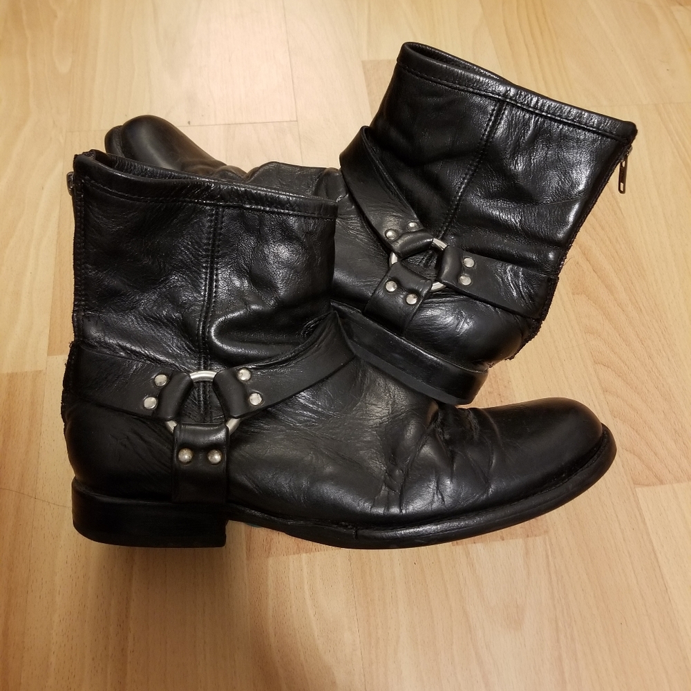 Black leather Frye boots